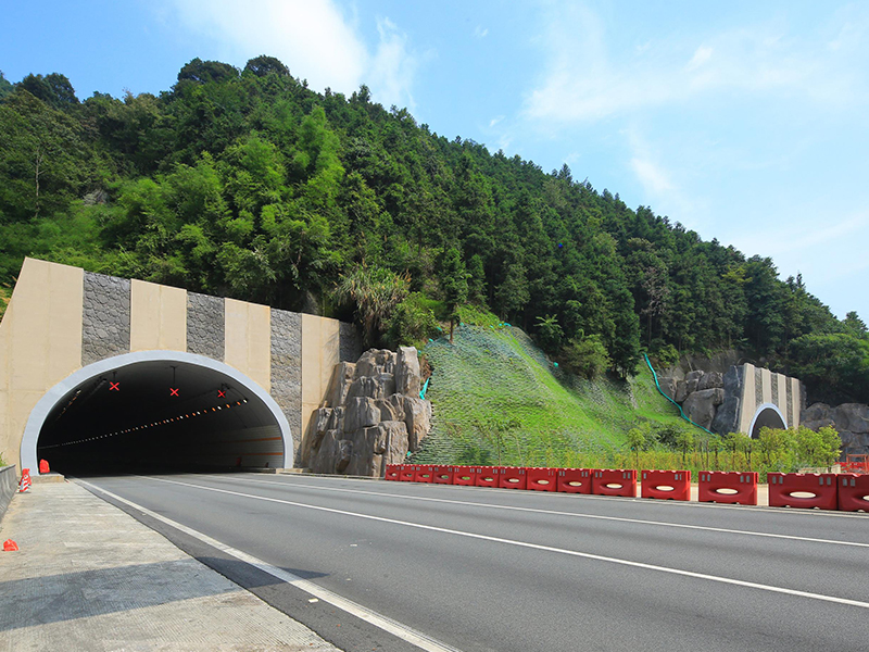 高铁大瑶山隧道图片